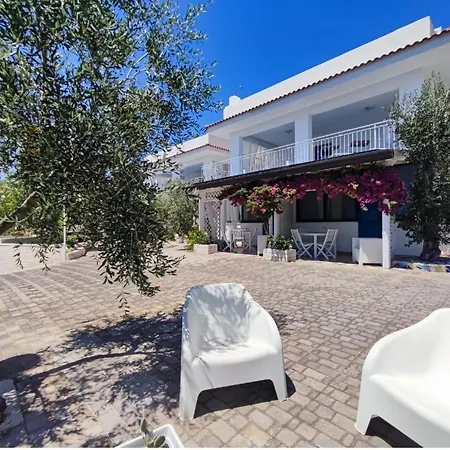 Ville Agnuli Case Vacanza Mattinata Exterior photo