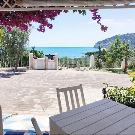 Ville Agnuli Case Vacanza Mattinata Exterior photo
